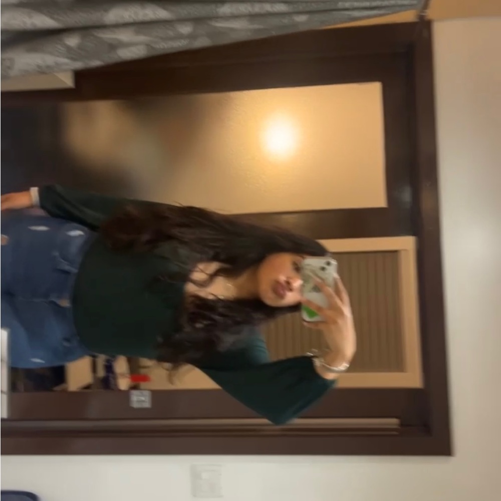 Meet your Posher, Jakeline